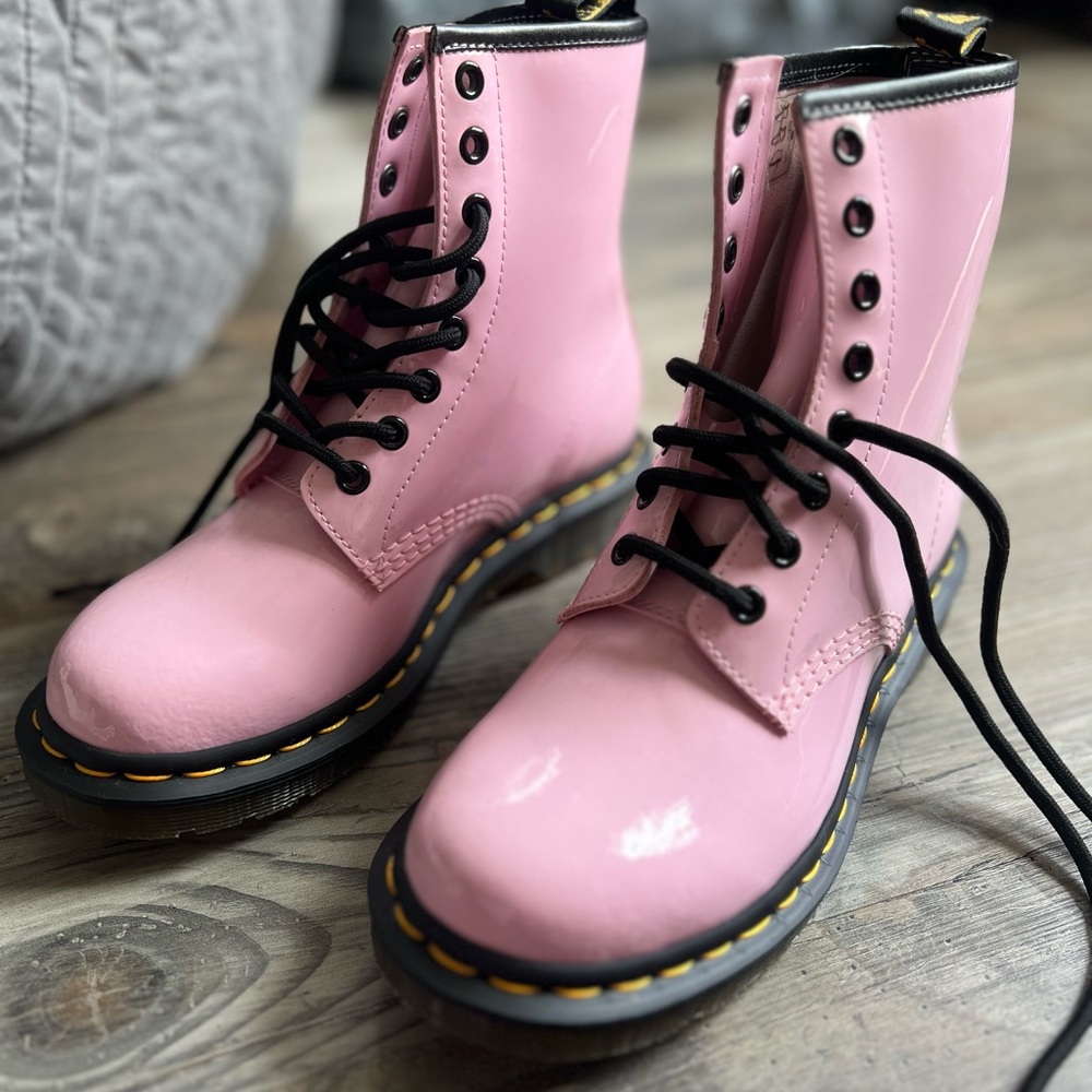 BRAND NEW PINK SHINY DOC MARTENS